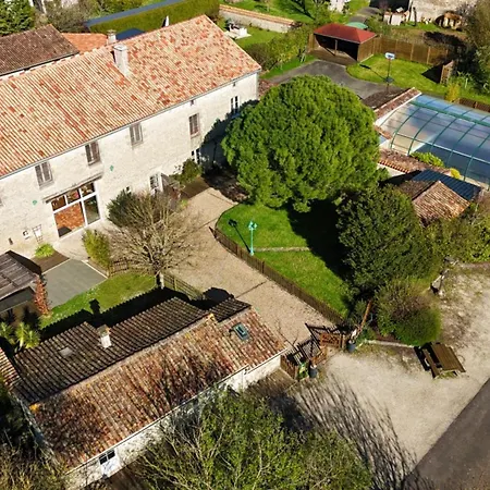 Le Moineau Dom wakacyjny Theil-Rabier